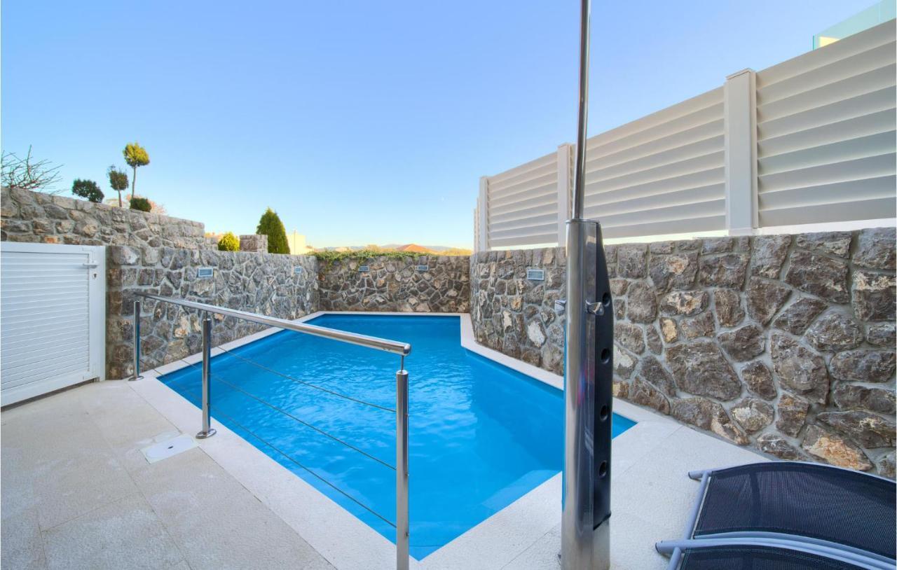 Gorgeous Home In Krk With Outdoor Swimming Pool Krk Town Exterior foto